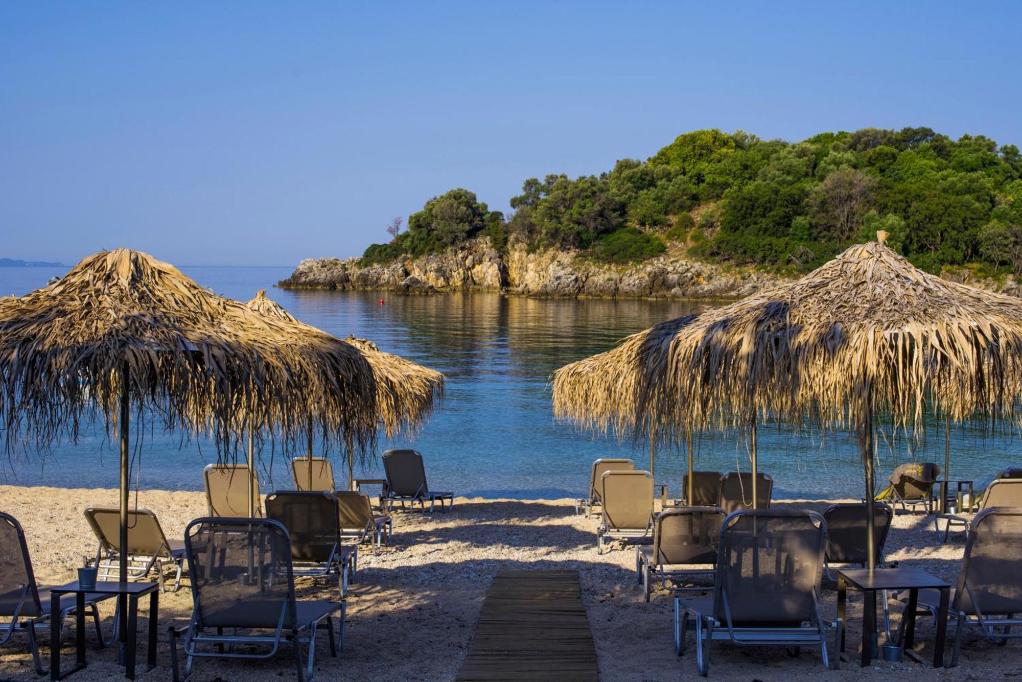 Prima Vista Beachfront Boutique Hotel Sívota エクステリア 写真