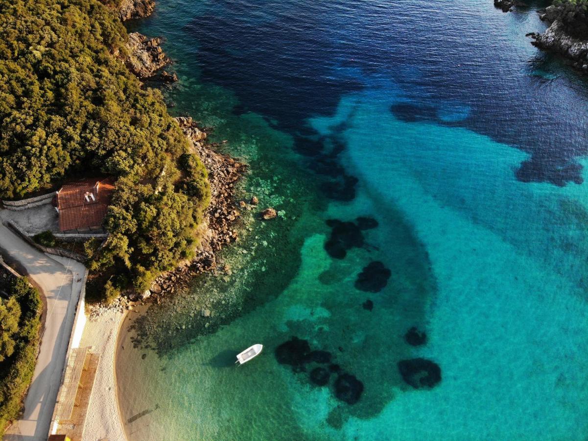 Prima Vista Beachfront Boutique Hotel Sívota エクステリア 写真